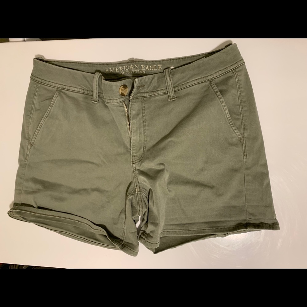american eagle shorts- midi